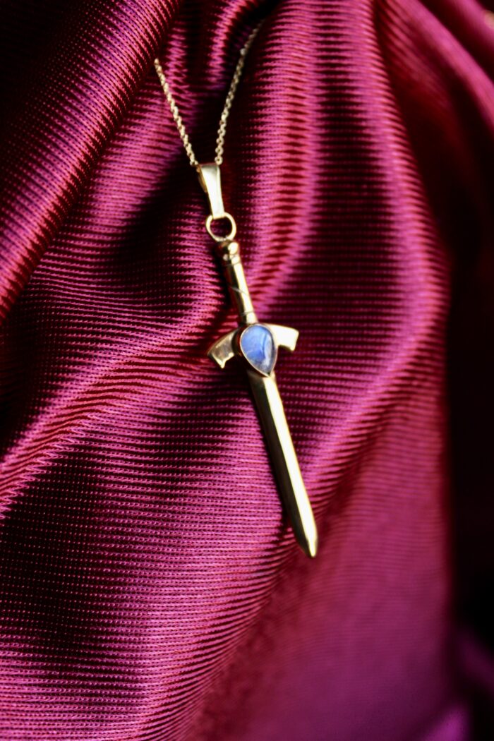 Colgante Espada Piedra luna (oro amarillo)