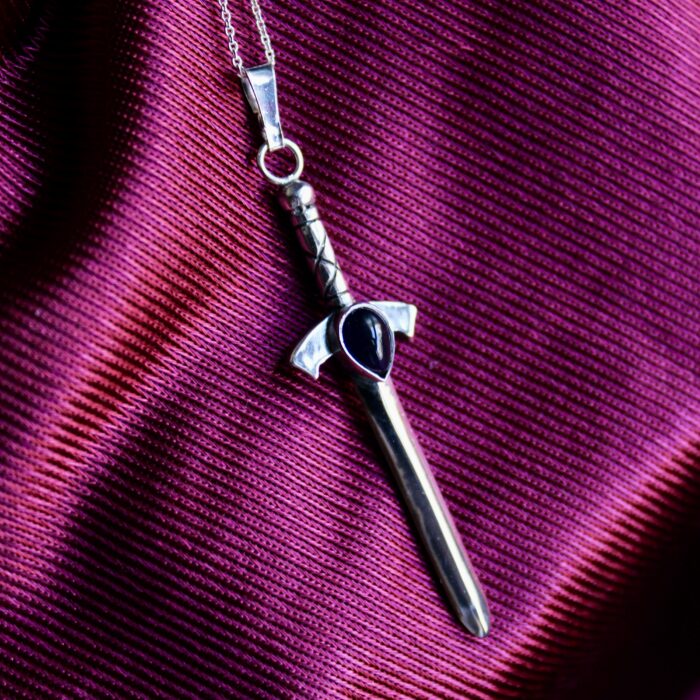 Colgante Espada Amatista oscura