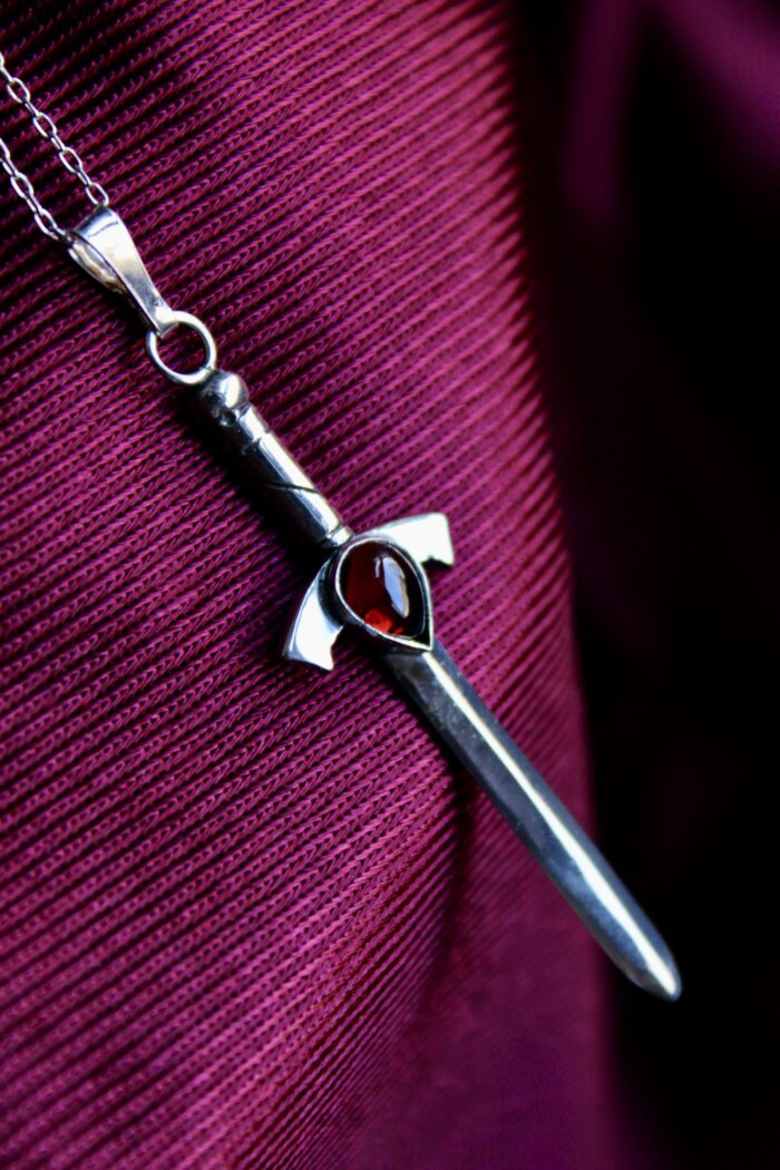 Colgante Espada Granate - Imagen 4