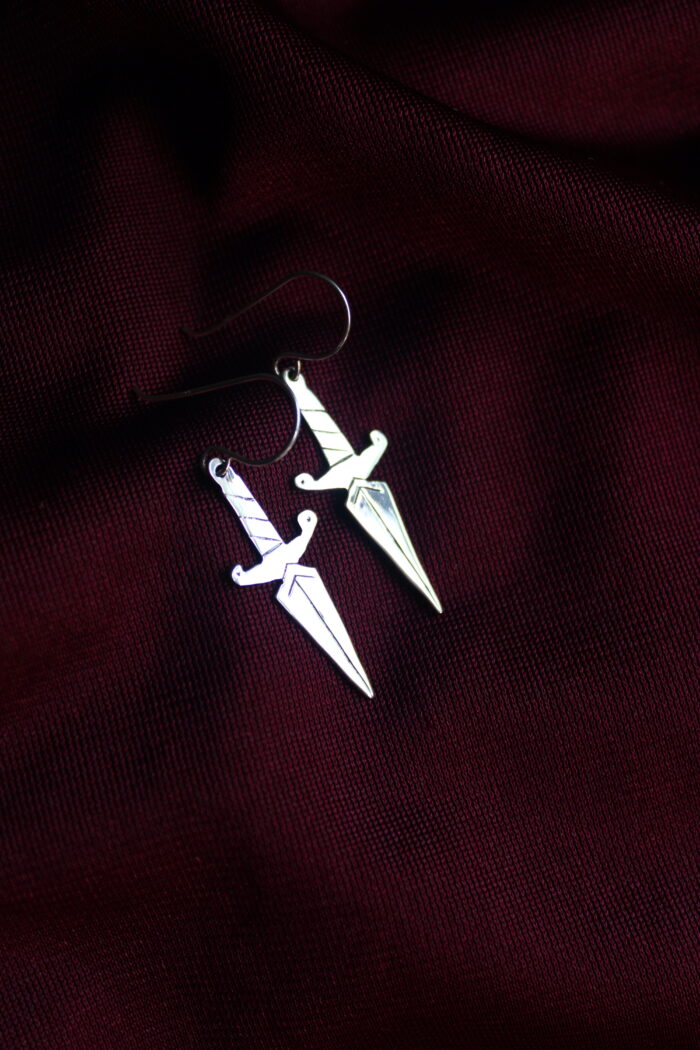 Pendientes dagas