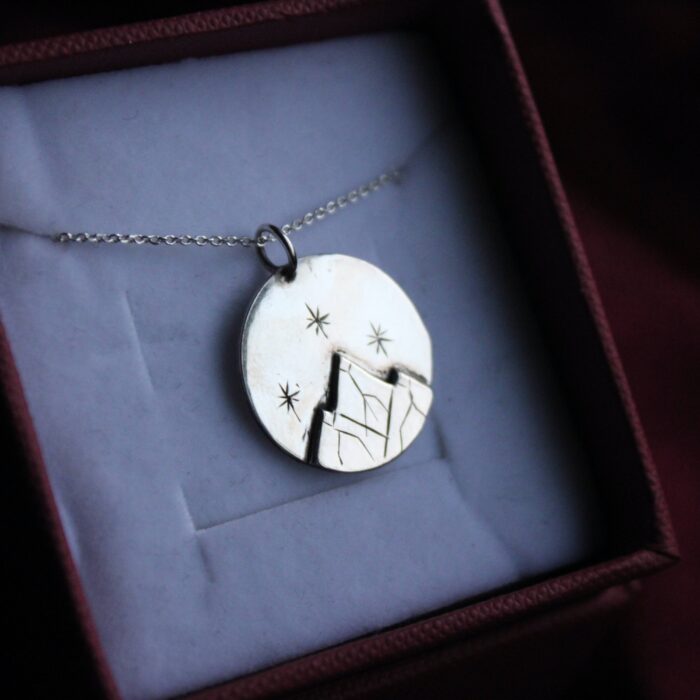 Colgante montañas Velaris