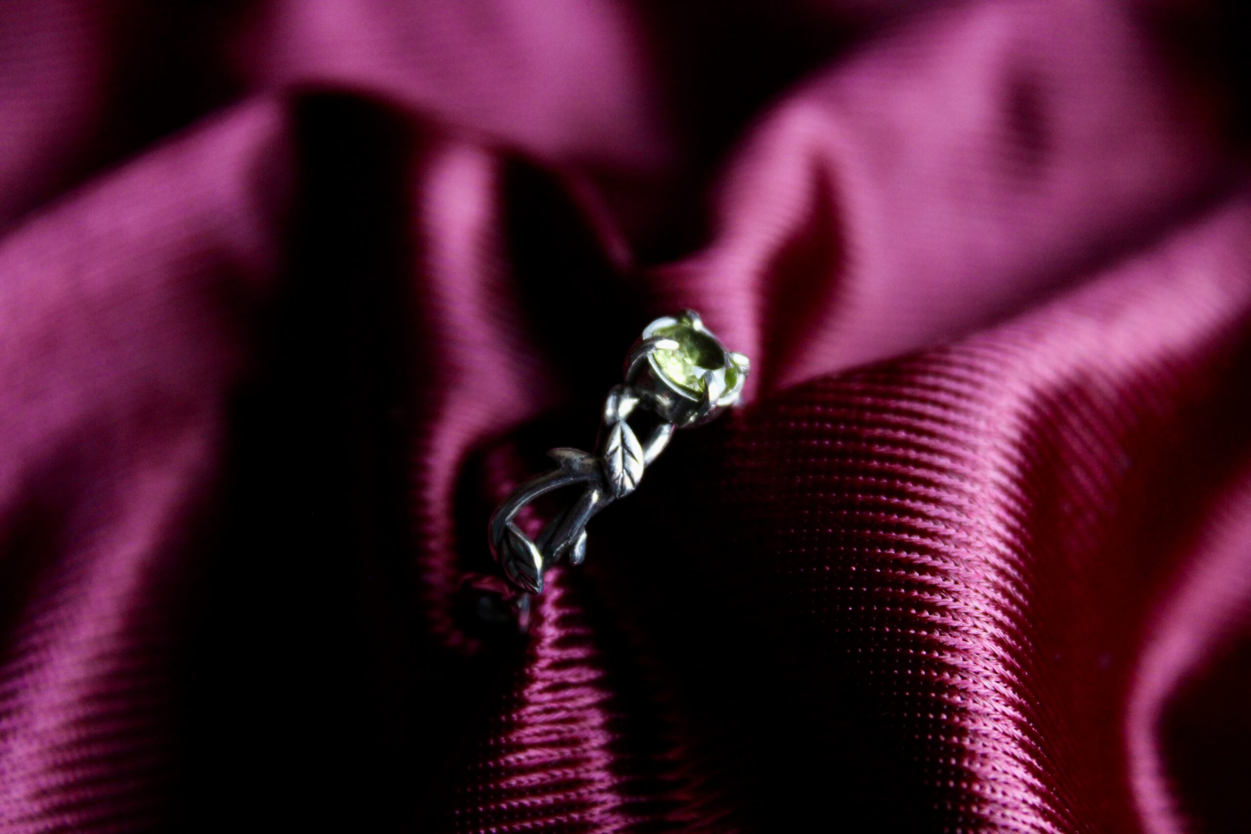Anillo enredadera con Peridoto - Imagen 10
