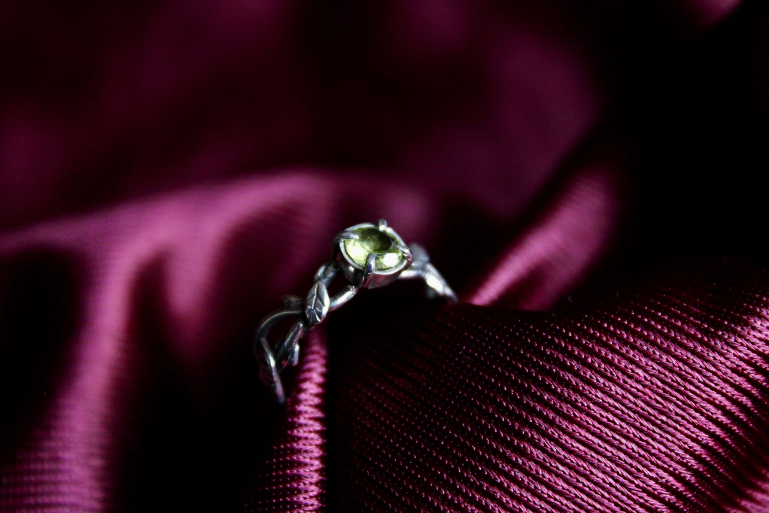 Anillo enredadera con Peridoto - Imagen 11